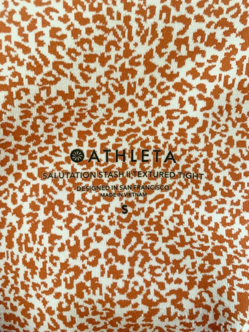 Athleta Salutation Stash II Textured Tight in Cheetah • Women’s Small - Picture 7 of 7